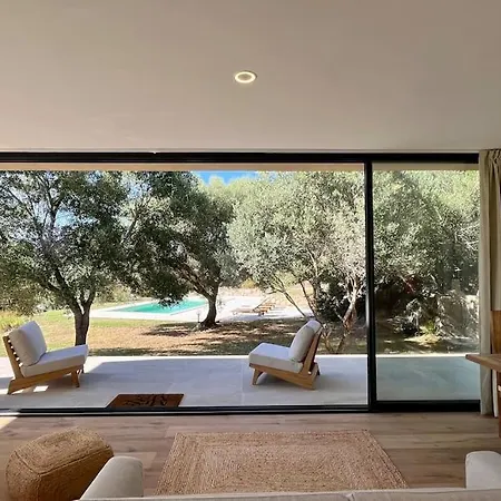 Crystal House With Private Pool Villa *